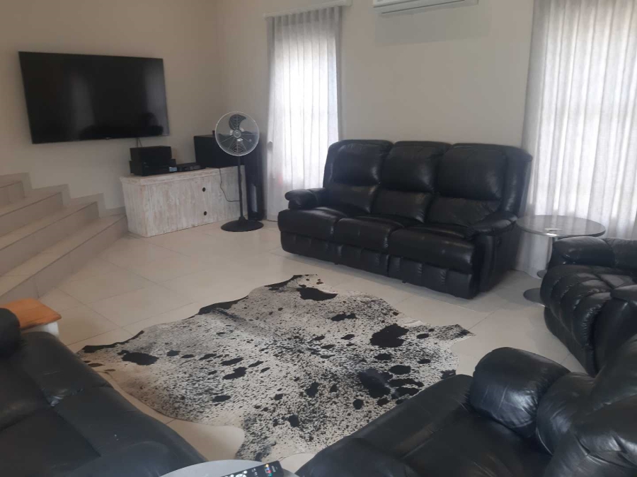 6 Bedroom Property for Sale in East Coast Resorts Eastern Cape